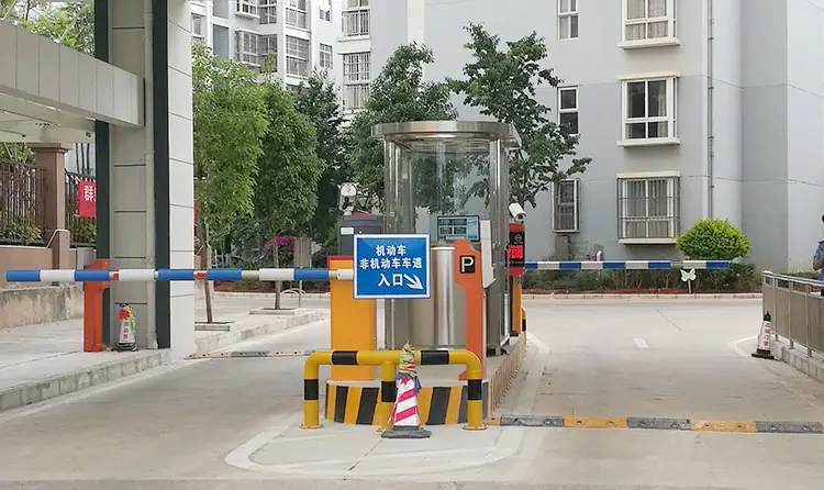 ����ʶ��ϵͳΪ�α�Ӧ����С���ſڣ�